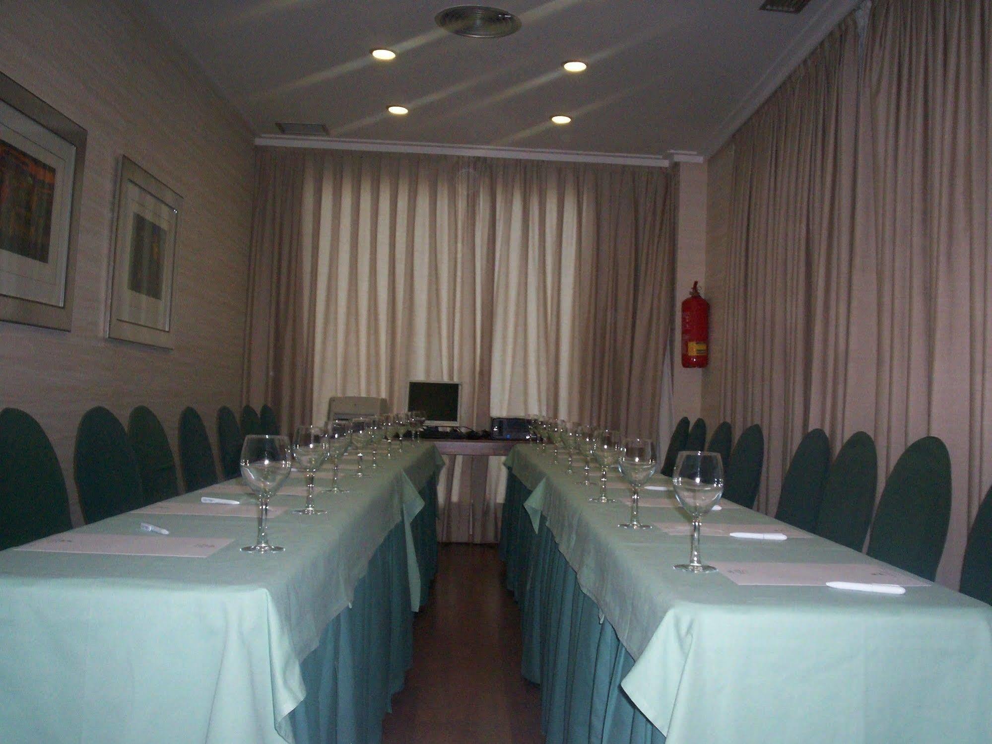 Hotel Universidad Albacete Exterior photo
